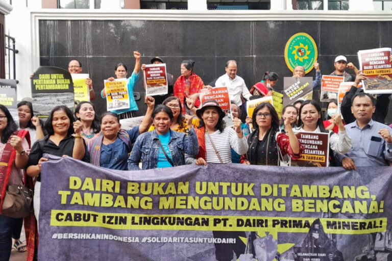Dairi residents stood in solidarity with farmers and called for the rescue of Dairi from the zinc and lead mines.